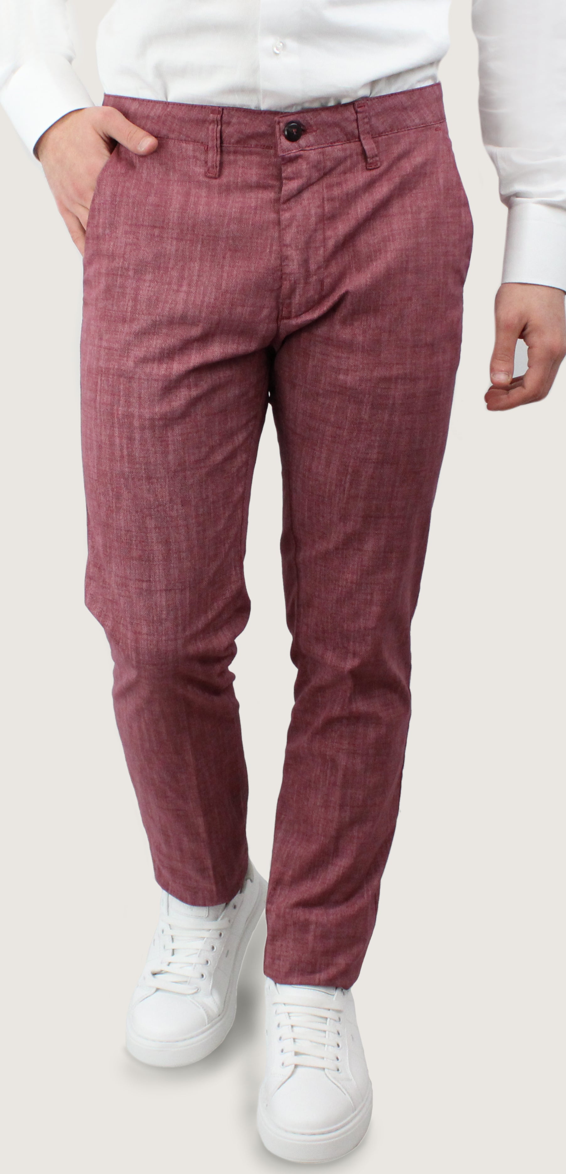 Chinos Solaro